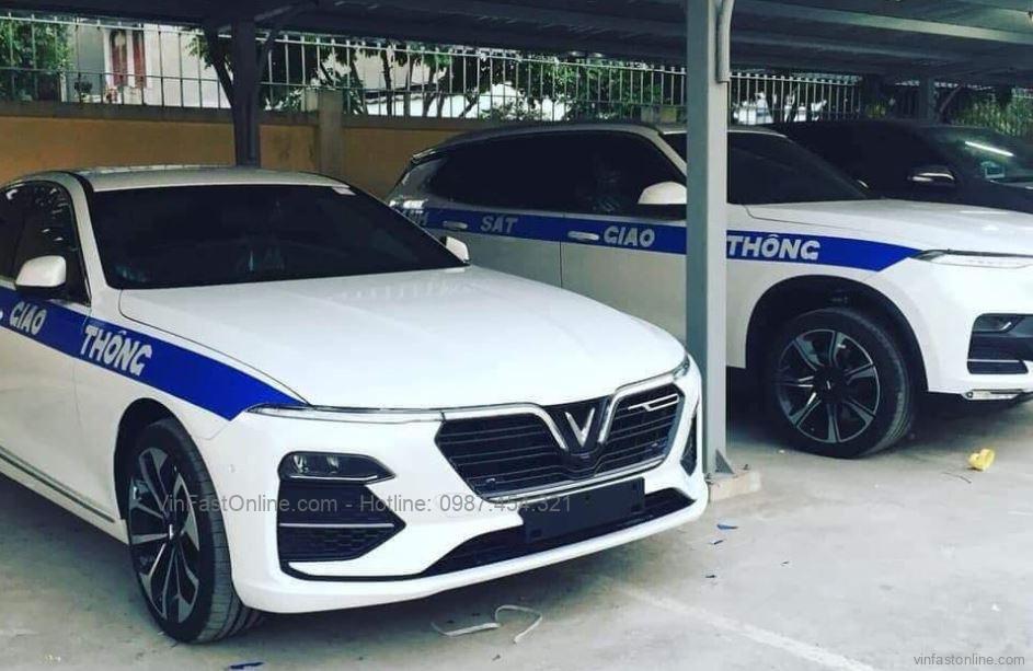 VinFast Lux A dành cho lực lượng CSGT cũng xuất hiện trong loạt ảnh này