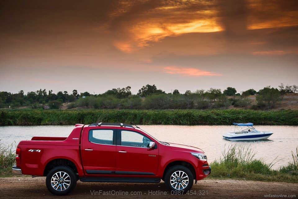 Xe Colorado giảm giá
